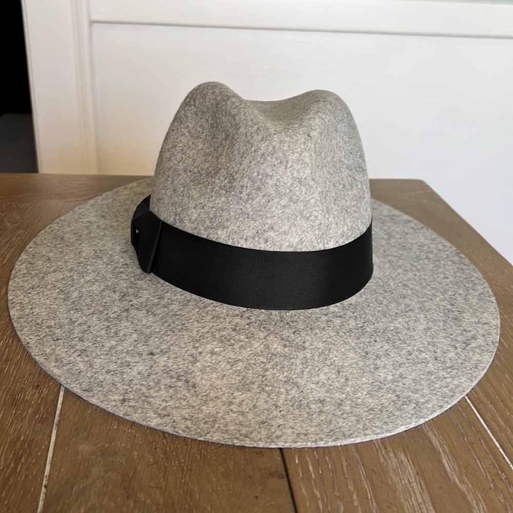 Ace of something Australia wide brim black 100% Australian wool fedora hat M